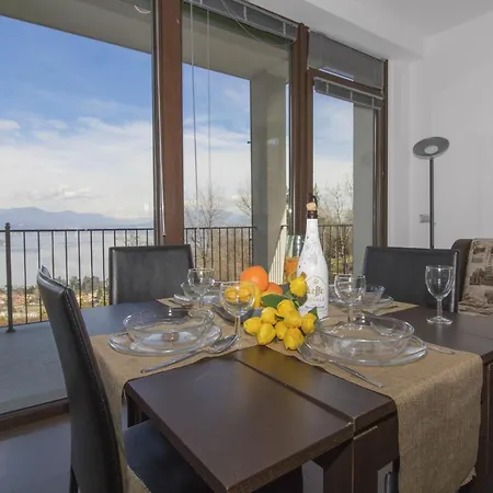 Piantini Sleeps 4 Pool Meina